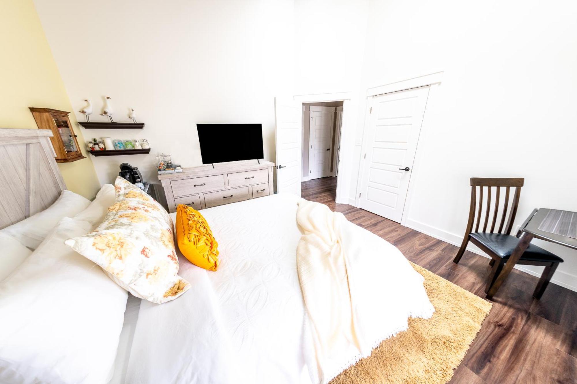 Back Home Bed And Breakfast Membertou Room photo
